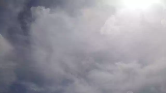 A pesar del calor, el cielo podría estar nublado