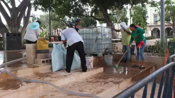 Hoy jueves por la tarde, se entregará ya renovada la Plaza Grande de Mérida Hoy jueves por la tarde, se entregará ya renovada la Plaza Grande de Mérida