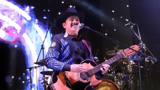 Los Tucanes de Tijuana fueron los que amenizaron la fiesta de XV años