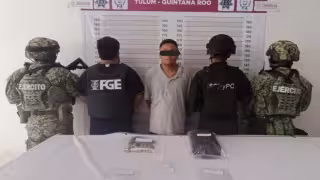 Detienen a un hombre por posesión de más de 85 dosis de presuntos narcóticos en Tulum
