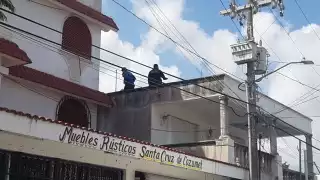 Hombre se electrocuta mientras trabajaba en la colonia Centro de Cozumel