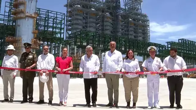 El presidente Andrés Manuel López Obrador encabeza la inauguración de la primera etapa de la refinería Dos Bocas, en Tabasco