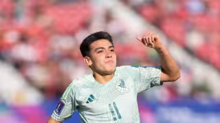 Gilberto Mora rompe récord de valor en México antes de cumplir 18 años