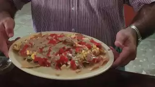 Crean los nachodzules, combinación de nachos y papadzules en Tizimín, Yucatán
