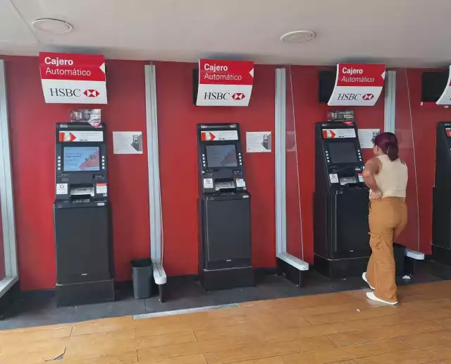 A pesar del cierre de sucursales tradicionales, los usuarios del sistema financiero podrán disponer de más de 65 mil cajeros automáticos