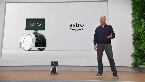 El Vicepresidente de Amazon afirmó que la empresa no tiene acceso a las cámaras a distancia de Astro El Vicepresidente de Amazon afirmó que la empresa no tiene acceso a las cámaras a distancia de Astro