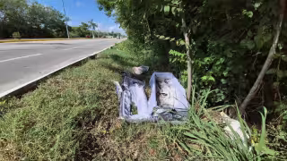 Un ataúd abierto fue localizado frente al poblado de Imí 2.