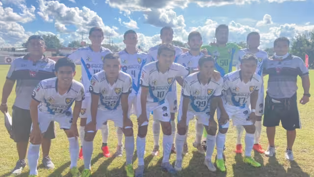 Los vallisolenatos se colocan a dos puntos de distancia del líder Potros de Muna.