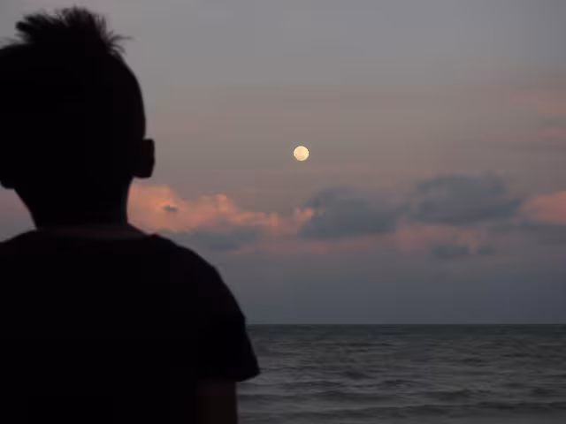 De acuerdo con la NASA, la Luna se puede llegar a ver hasta un 10% más brillante