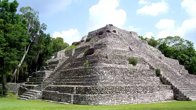Las edificaciones mayas en Chacchobén se utilizaban para ceremonias religiosas y de carácter administrativo