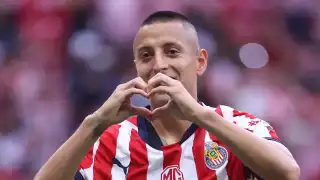 ¿Qué pasó en la conferencia de Chivas hoy?: La 'broma' del Piojo Alvarado que se salió de control 