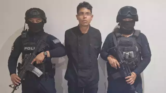 El hombre quedó a disposición de la FGE Quintana Roo