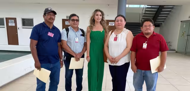 Integrantes del Cabildo acuden al Congreso del Estado para exponer presuntas irregularidades