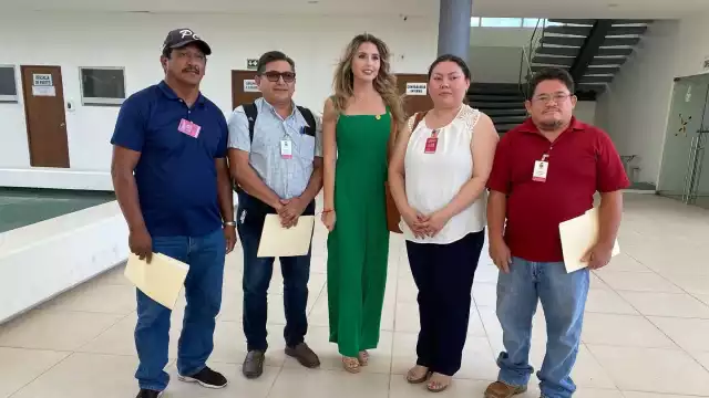 Integrantes del Cabildo acuden al Congreso del Estado para exponer presuntas irregularidades