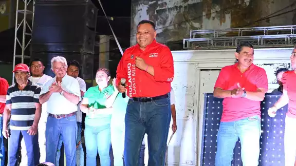 Rolando Zapata Bello se mantiene en silencio luego de que sus bodegas salieran a la luz Rolando Zapata Bello se mantiene en silencio luego de que sus bodegas salieran a la luz
