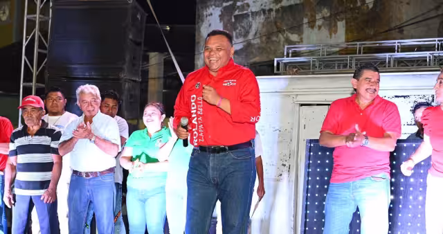 Rolando Zapata Bello se mantiene en silencio luego de que sus bodegas salieran a la luz