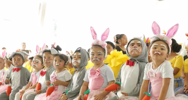 Alumnos de la David Vivas Romero presentaron bailables.