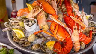 Alimentos que no deben consumirse durante la onda de calor 2024