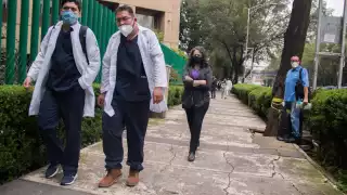 IMSS confirma que son 9 mil 275 médicos especialistas registrados en jornada de reclutamiento