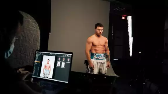 Saúl 'Canelo' Álvarez donó un millón de pesos a la Asociación Nariz Roja, para el tratamiento de niños con cáncer