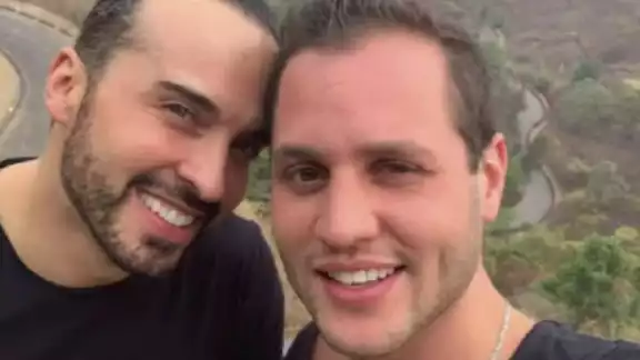 Apio Quijano y su novio fueron discriminados en Abu Dhabi Apio Quijano y su novio fueron discriminados en Abu Dhabi