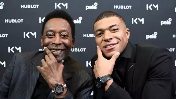 Pelé da las gracias a Mbappé por su apoyo y celebra sus récords en Qatar Pelé da las gracias a Mbappé por su apoyo y celebra sus récords en Qatar