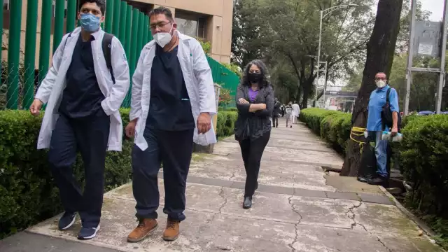 IMSS confirma que son 9 mil 275 médicos especialistas registrados en jornada de reclutamiento