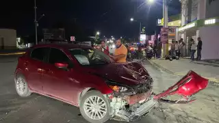 Motociclista lesionado tras ser atropellado por presidenta del DIF en Campeche