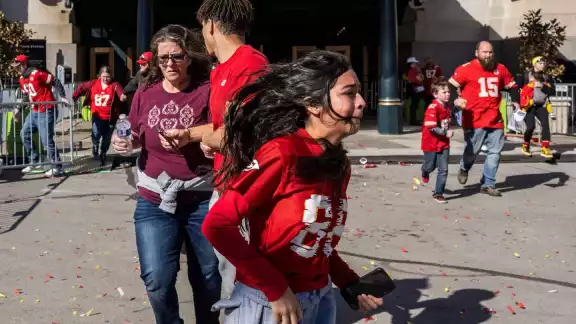Aumenta número de heridos por tiroteo en Kansas City