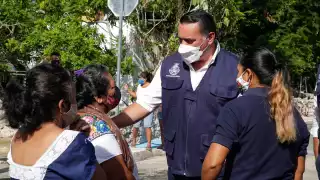 El diputado perredista señaló que el alcalde de Mérida pagó más de 52 millones de pesos por la instalación de una pista de hielo