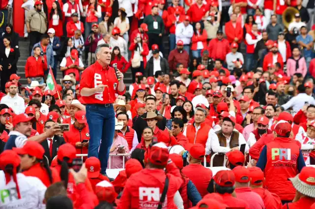 Morena Campeche busca "descongelar" desafuero de "Alito" Moreno.