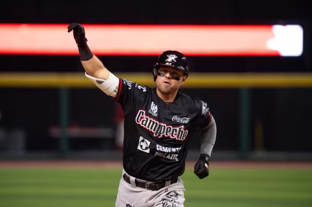 Piratas aplastan a Tigres en la inauguración de la temporada 2026