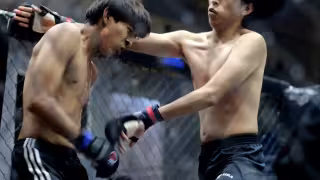 Luis "Durinho" Durán gana la pelea estelar de MMA en Mérida