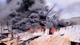 Se incendia nuevamente la antigua Telebodega en el Periférico de Mérida