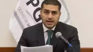 Es originario de Cuernavaca, Morelos, y es hijo de la actriz María Sorté