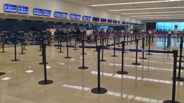 Los vuelos en el aeropuerto de Mérida no registran contratiempos