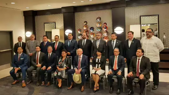 El fiscal Juan Manuel León León representó a Yucatán en la Cumbre Binacional Estados Unidos-México