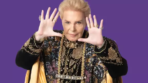 El famoso Walter Mercado es uno de los astrólogos más conocidos en América El famoso Walter Mercado es uno de los astrólogos más conocidos en América