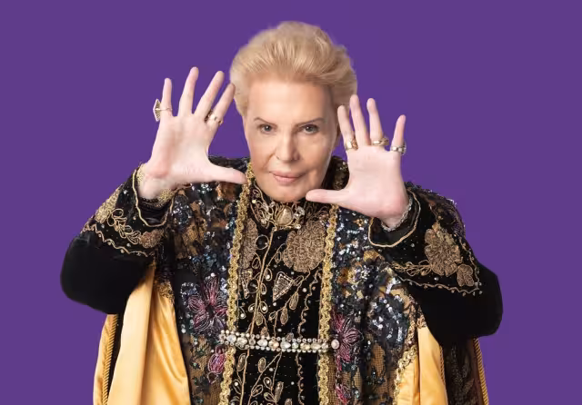 El famoso Walter Mercado es uno de los astrólogos más conocidos en América