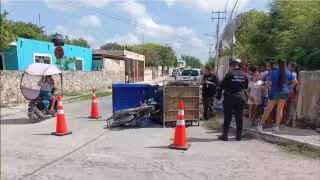 Paramédicos atendieron a las personas lesionadas tras el choque en Umán