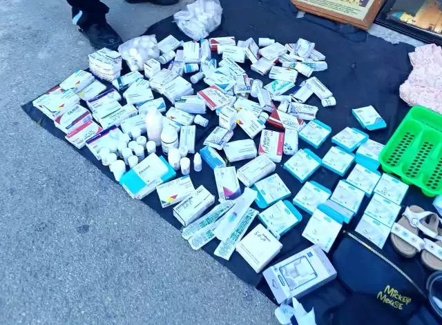 Algunos ciudadanos reconocieron que adquieren productos en los mercados ambulantes porque son más baratos que en las farmacias