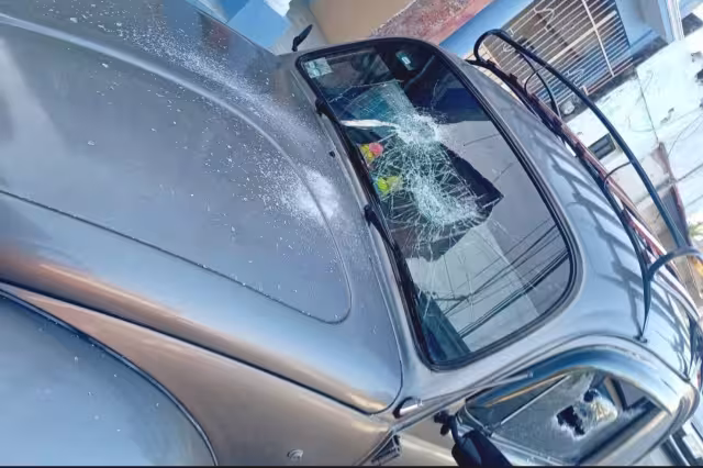 Dos vehículos atacados por pandilleros en Champotón