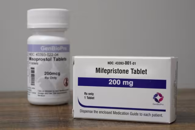Píldoras de misoprostol y mifepristona
