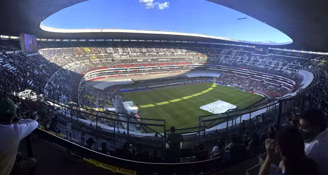 El estadio Azteca antes de la remodelación mundialista