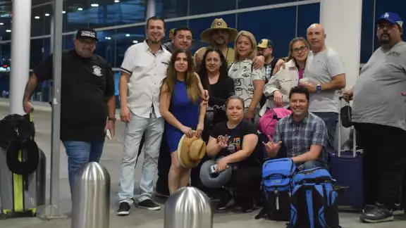 Los turistas pretendían admirar a los flamencos Los turistas pretendían admirar a los flamencos