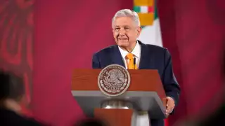 López Obrador mostró el contrato del puerto de Veracruz (Presidencia)