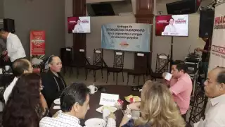 El candidato Joaquín Díaz Mena escuchará las propuestas de asociaciones civiles