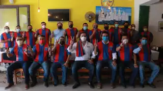 El candidato Erik Rihani orgulloso de vestir la playera y pertenecer a la familia de Tiburones de Progreso