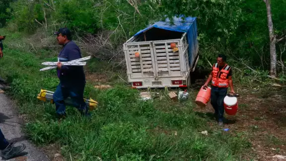 Un neumático explotó, causando que seis empleados de una empresa de construcción resulten lesionados