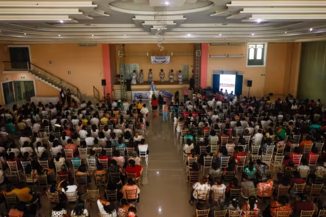 Más de 800 mujeres participaron en el Encuentro por la Transformación